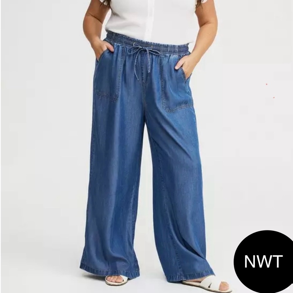 Torrid, 3 | 3X | 22-24, HIGH-RISE PULL ON WIDE LEG LUIGHTWEIGHT DENIM JEAN - NWT